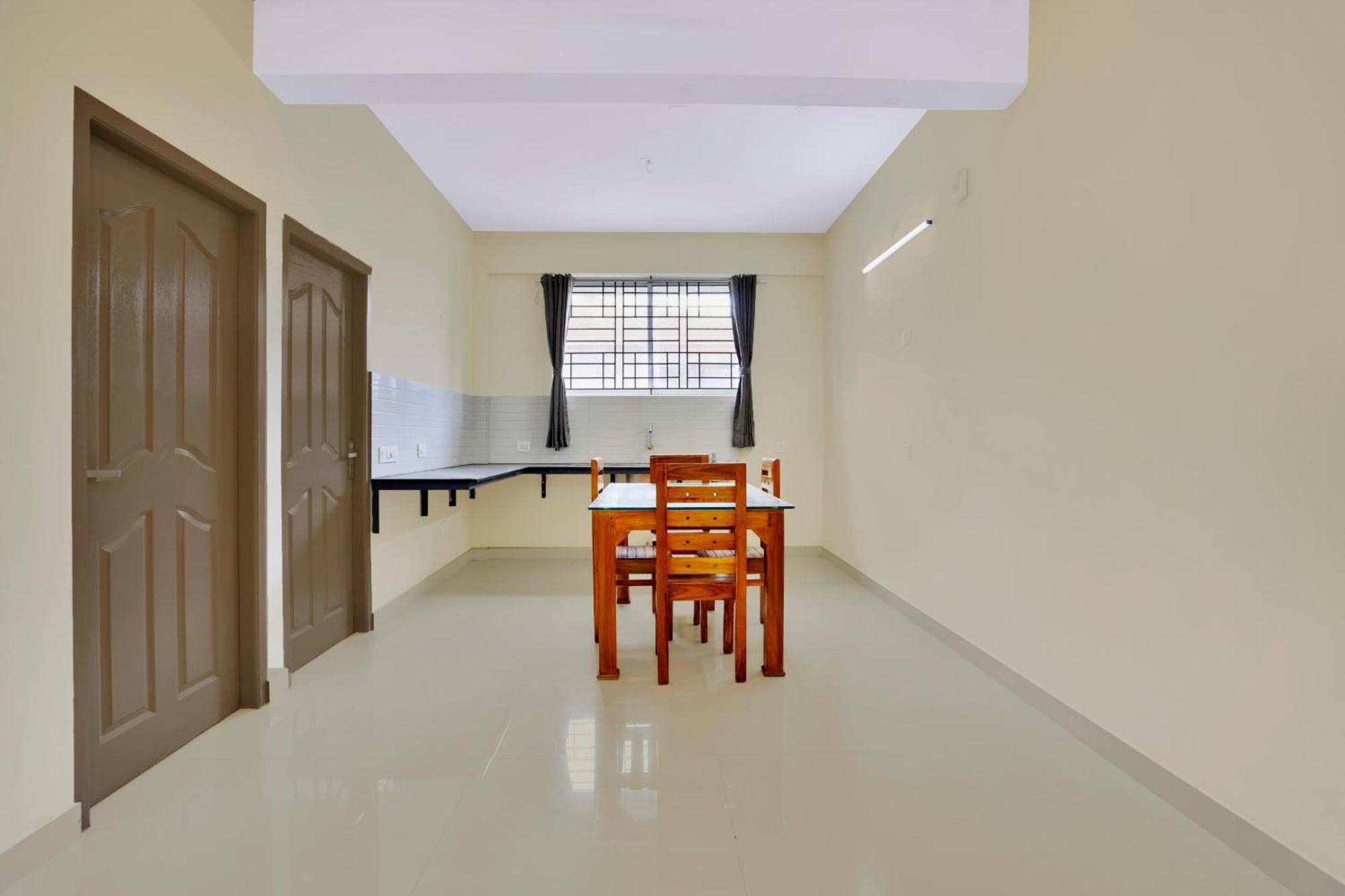 Super Collection O Lefort Luxe By Poptavern Thiruvananthapuram Exterior foto